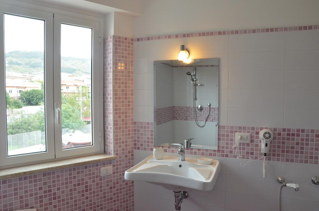 Hotel Residence Thalassa Reggio di Calabria Room photo